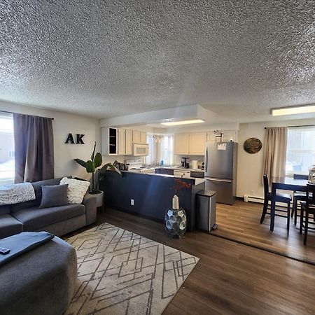 Newly Remodeled Relaxing Stay Near Downtown フェアバンクス エクステリア 写真